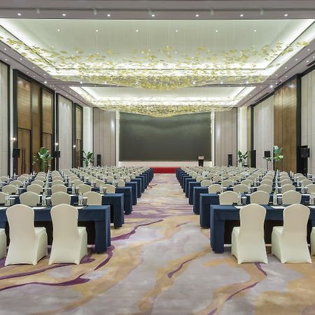 Crowne Plaza Yibin By Ihg Hotel Exterior foto