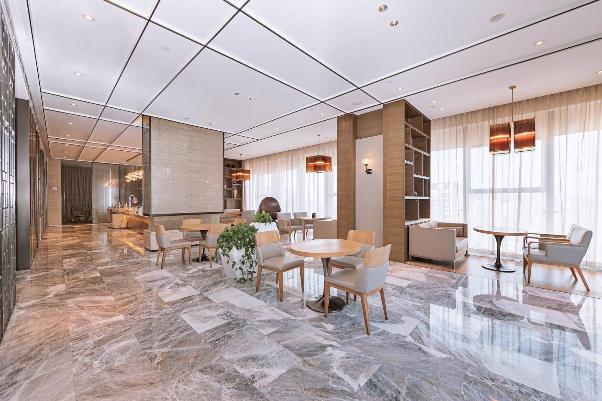 Crowne Plaza Yibin By Ihg Hotel Exterior foto