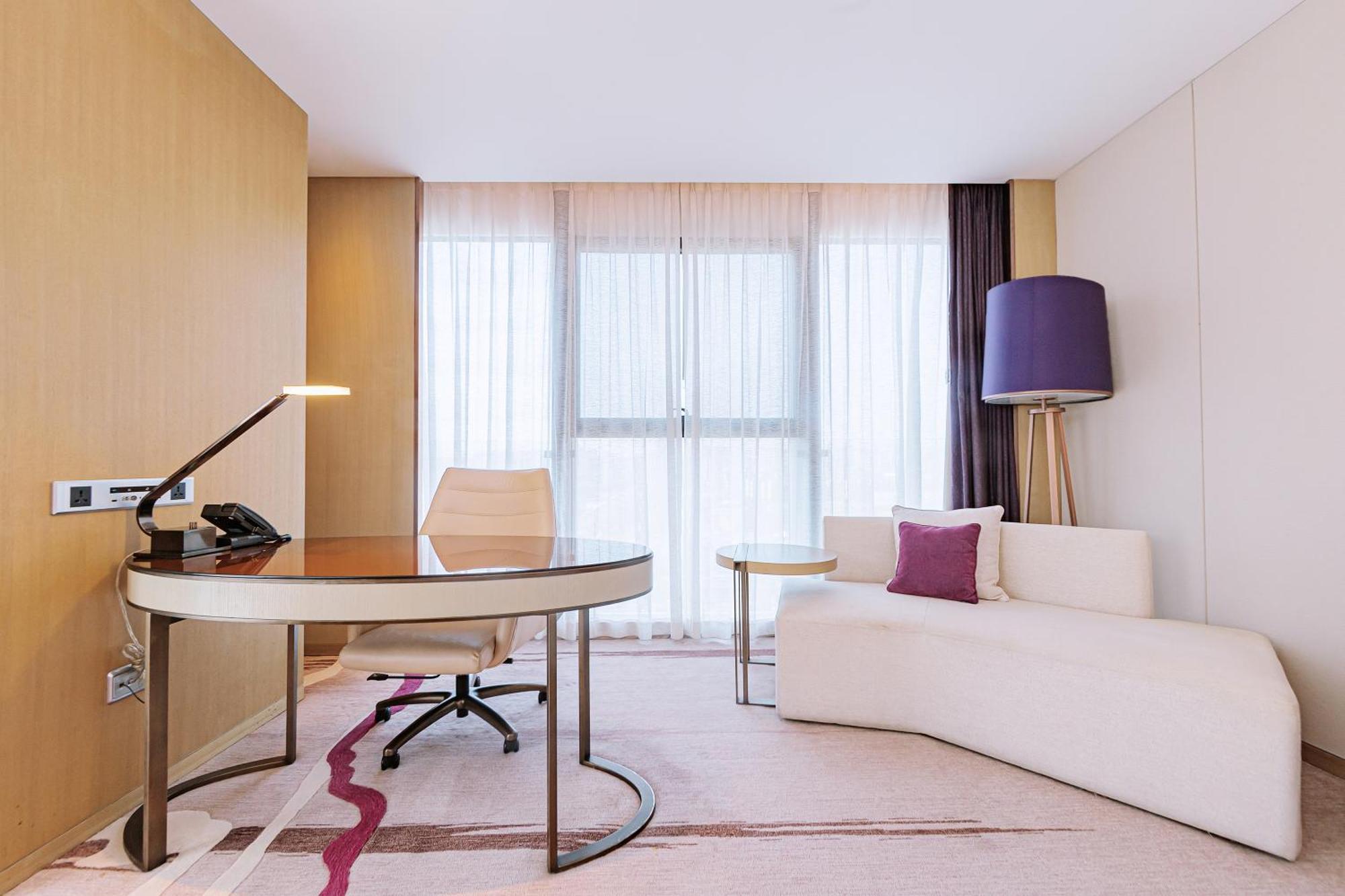 Crowne Plaza Yibin By Ihg Hotel Exterior foto